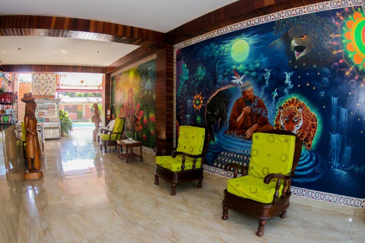 Gran Hotel Gusbet Pucallpa Eksteriør bilde